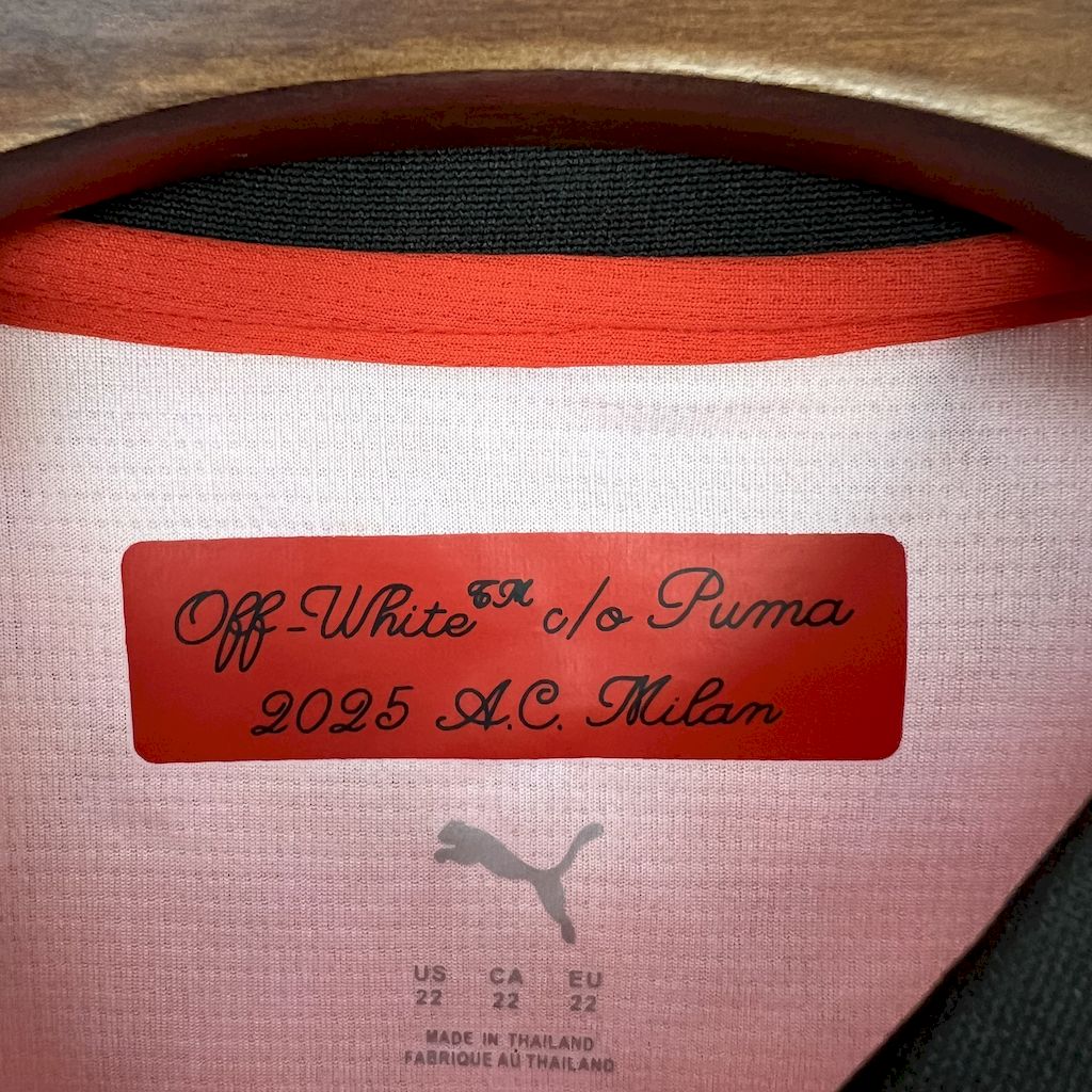 AC Milan Red Special Edtion 25-26 Kids Kit (8)