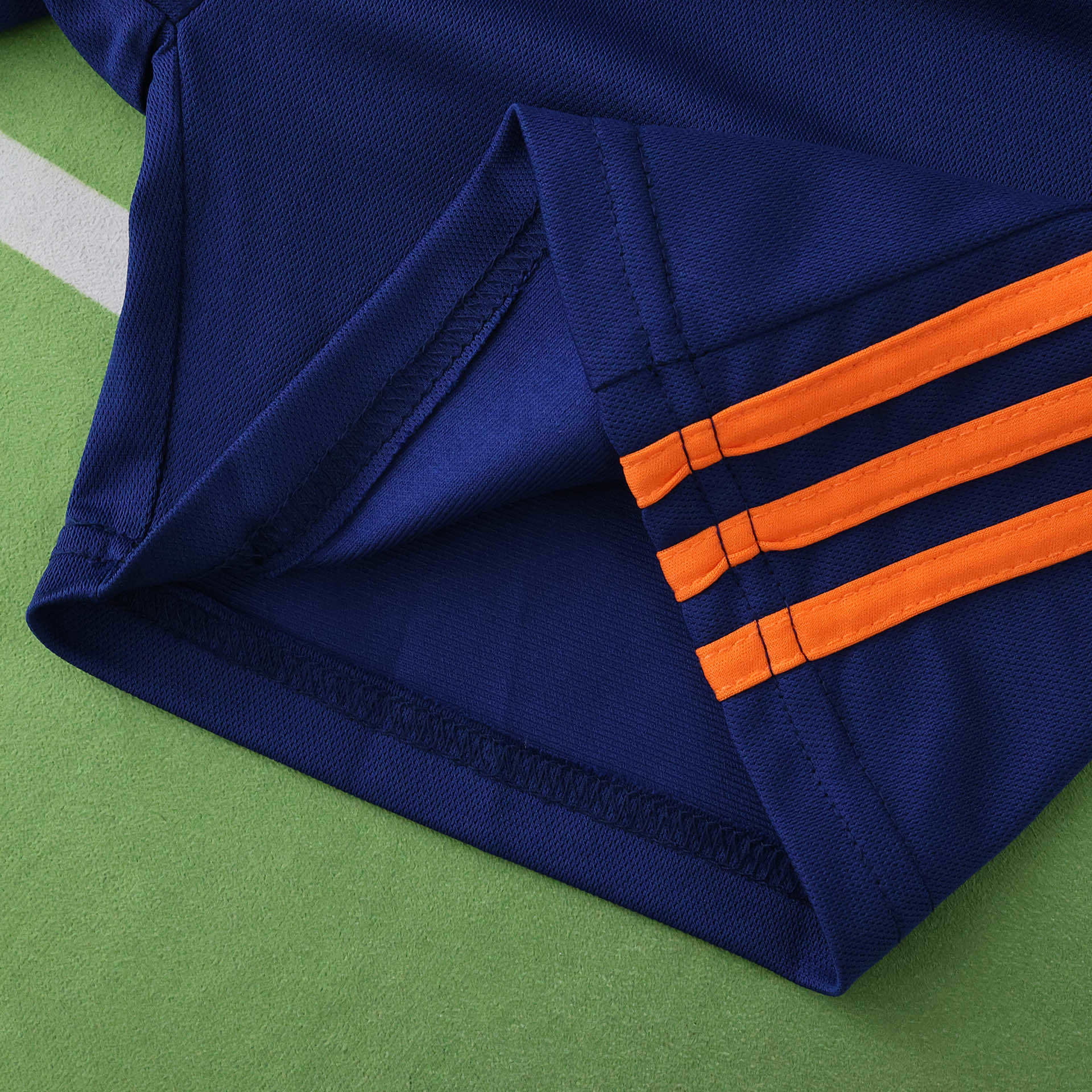 Newcastle United Third 25-26 Kids Kit (6)