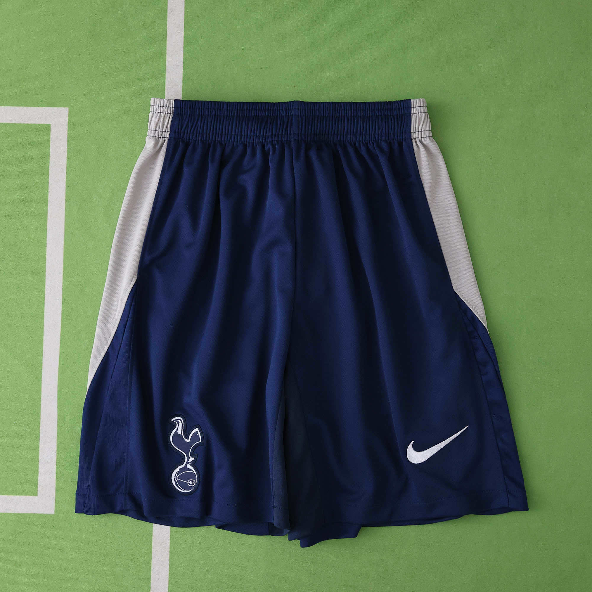 Tottenham Hotspur Home 25-26 Shorts (1)